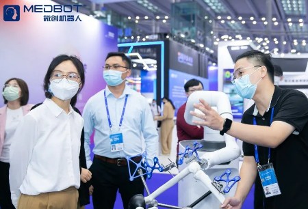 MicroPort® MedBot® Appeared in CHTF2022, to Create a Feast of Technology with Flagship Products + Master's Speech