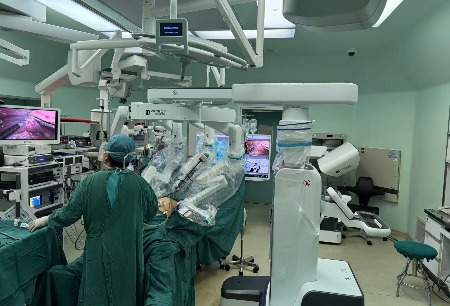 World’s First LEO Satellite-Based Robotic Surgery Successfully Performed with Toumai® Mobile Surgical Platform