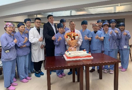 罗清泉教授团队圆满完成微创®图迈®机器人注册临床试验胸外科手术病例