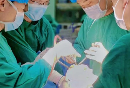 Yunnan Tour of Honghu | MicroPort®MedBot®-Assisted TKA Multi-Center Research —— First Case Completed in Chuxiong Yi Autonomous Prefecture! 3 consecutive robot-assisted TKA were completed in the People's Hospital of Chuxiong Yi Autonomous Prefecture