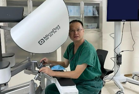 First Partial Nephrectomy Completed with Chinese-Developed Toumai® Laparoscopic Surgical Robot in South China Region