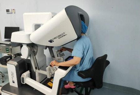 女子罹患巨大子宫肌瘤似怀孕，图迈®完成海南妇科“首秀”成功“拆弹”