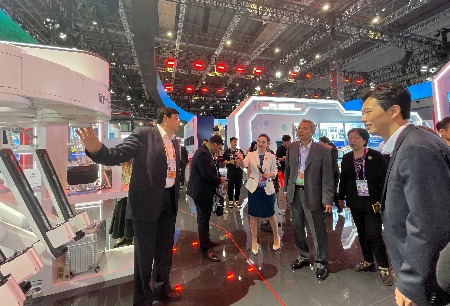 图迈®机器人亮相进博会“中国馆”，与中国空间站、C919等同台展现“中国智造”魅力