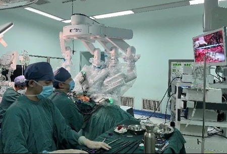 新术式突破！图迈®机器人成功完成首例口腔粘膜补片重建输尿管手术！