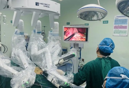 图迈®手术机器人再显威！在阿克苏地区第一人民医院，胰腺“珠峰”手术也能微创“智”愈！