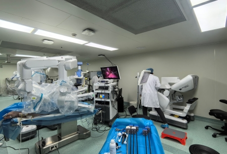 从“碎片化辅助”到“全流程自主”，全球首例“大模型自主手术”动物实验完成