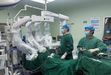 5G手术刀打破千里“鸿沟”，阿克苏地区第一人民医院完成两例图迈®机器人胃癌根治术