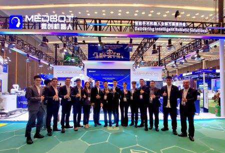 微创®机器人广交会首秀备受瞩目！国际客商云集体验、海内外媒体竞相报道