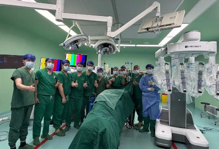 上海操作，日喀则秒响应：两地携手完成图迈®机器人肾癌根治术